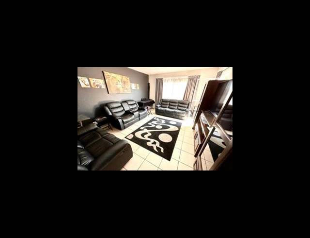 2 BEDROOM APARTMENT FOR SALE IN RANDHART